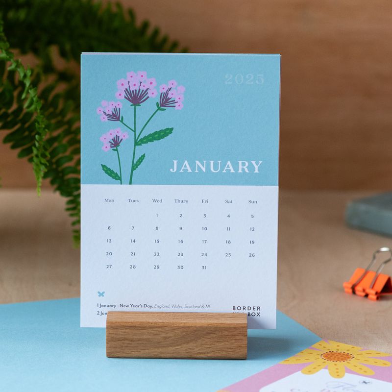 flower desk calendar January 2025