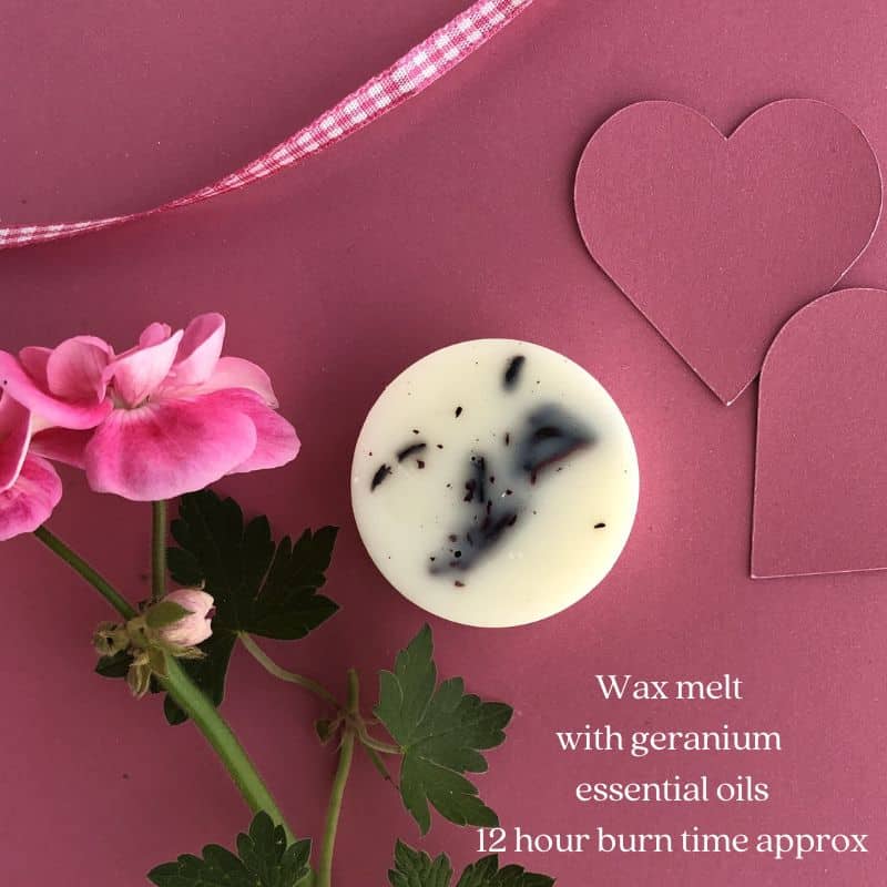 wax melt geranium essential oils 800 x 800 wax melt by Rebecca Tracey made with geranium essential oils